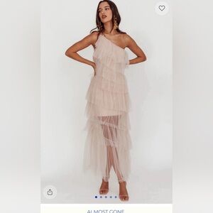NWT Pink Elegant Layered Tulle Dress